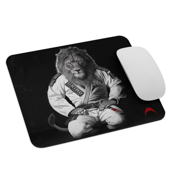 Kneeling Lion Mouse pad